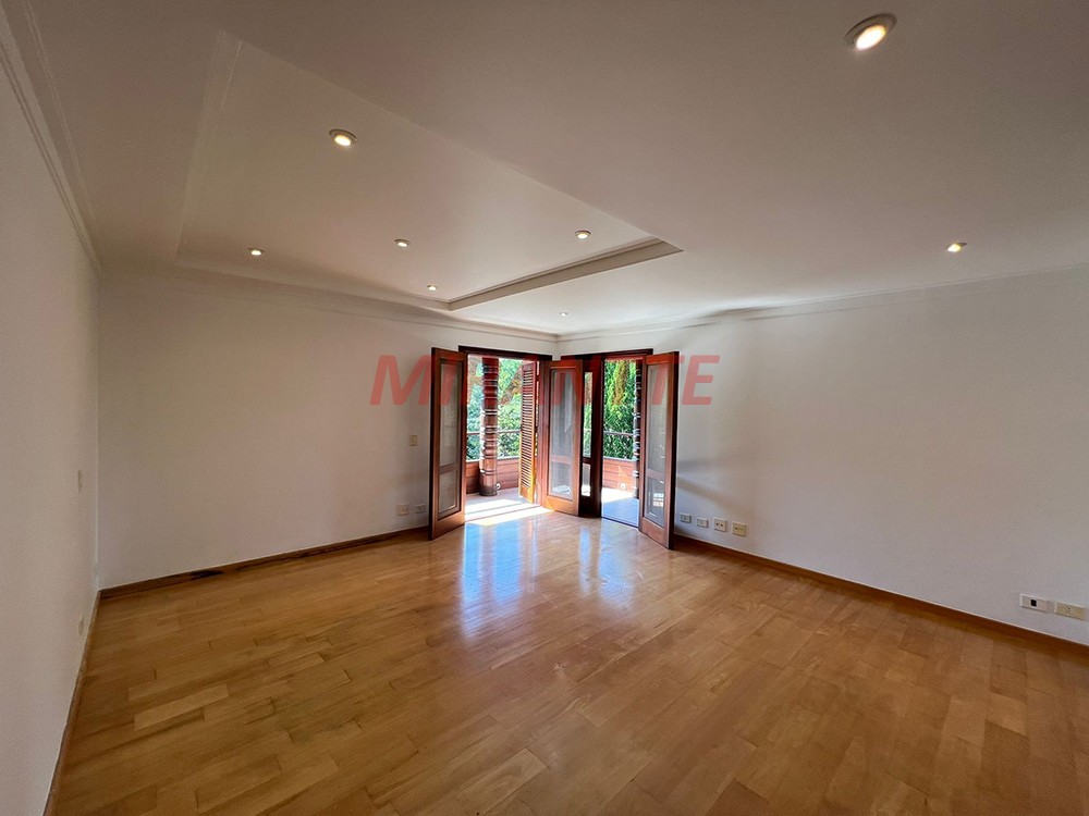 Cond. fechado de 1558m² com 4 quartos em ALPHAVILLE