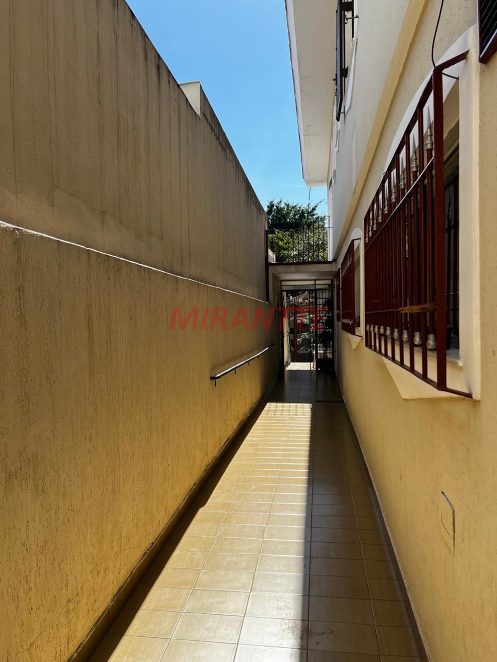 Sobrado de 160m² com 3 quartos em Vila Aurora