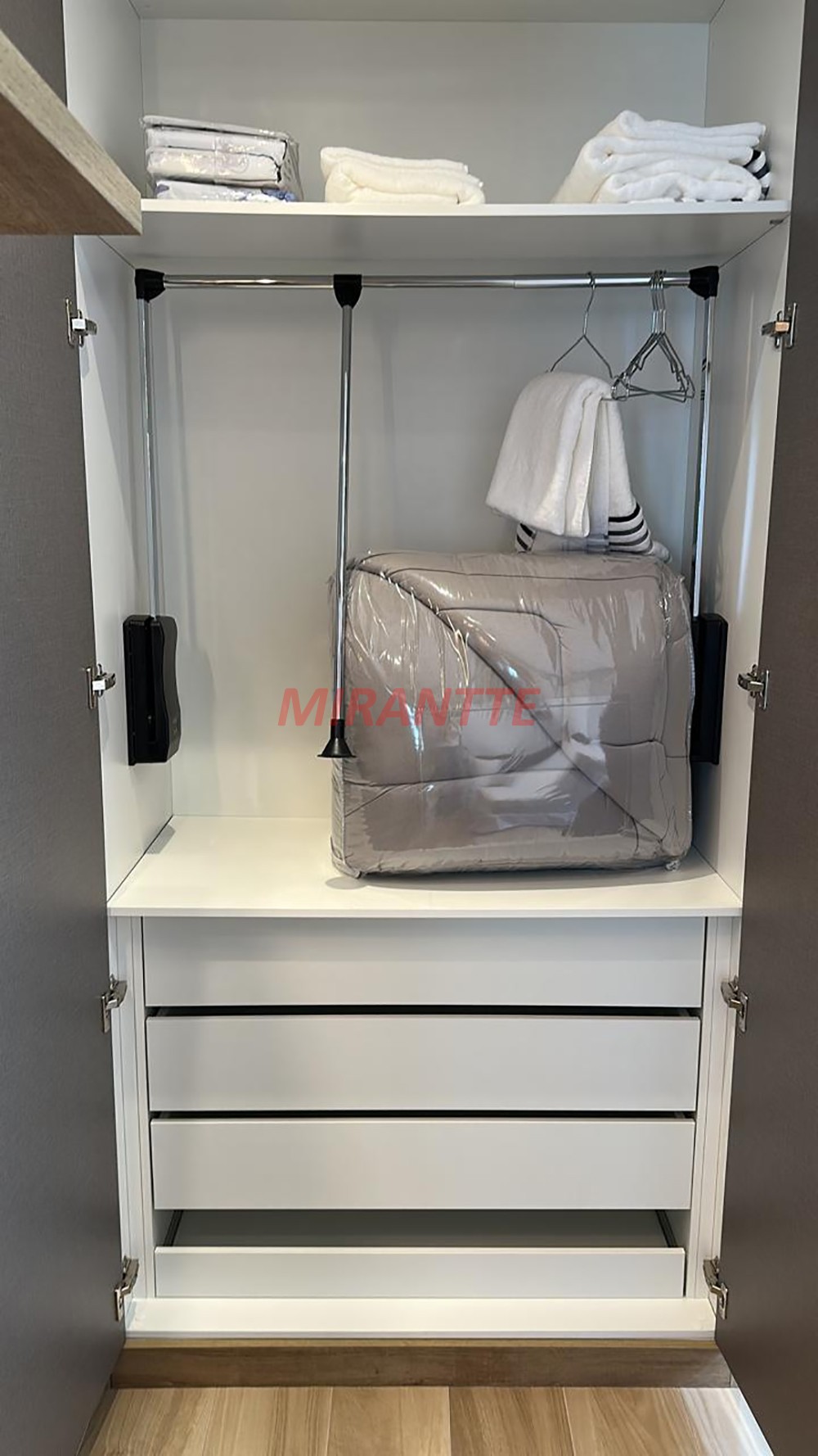 Apartamento de 98.27m² com 2 quartos em Jardim Três Marias