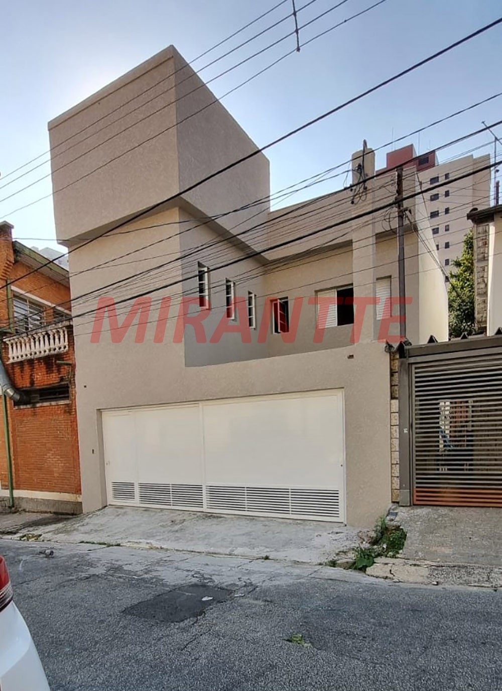 Sobrado de 230m² com 3 quartos em Santana
