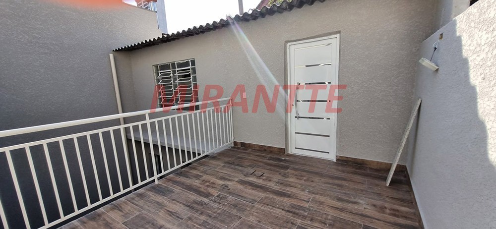 Sobrado de 230m² com 3 quartos em Santana