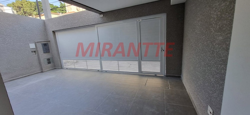 Sobrado de 230m² com 3 quartos em Santana