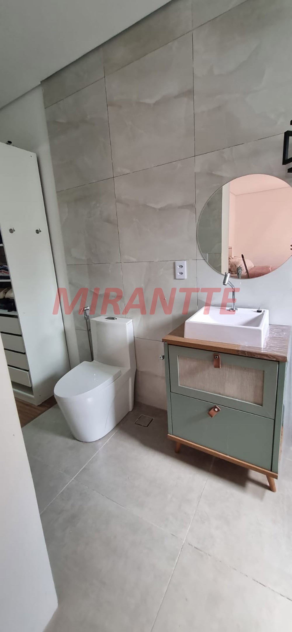 Sobrado de 230m² com 3 quartos em Santana