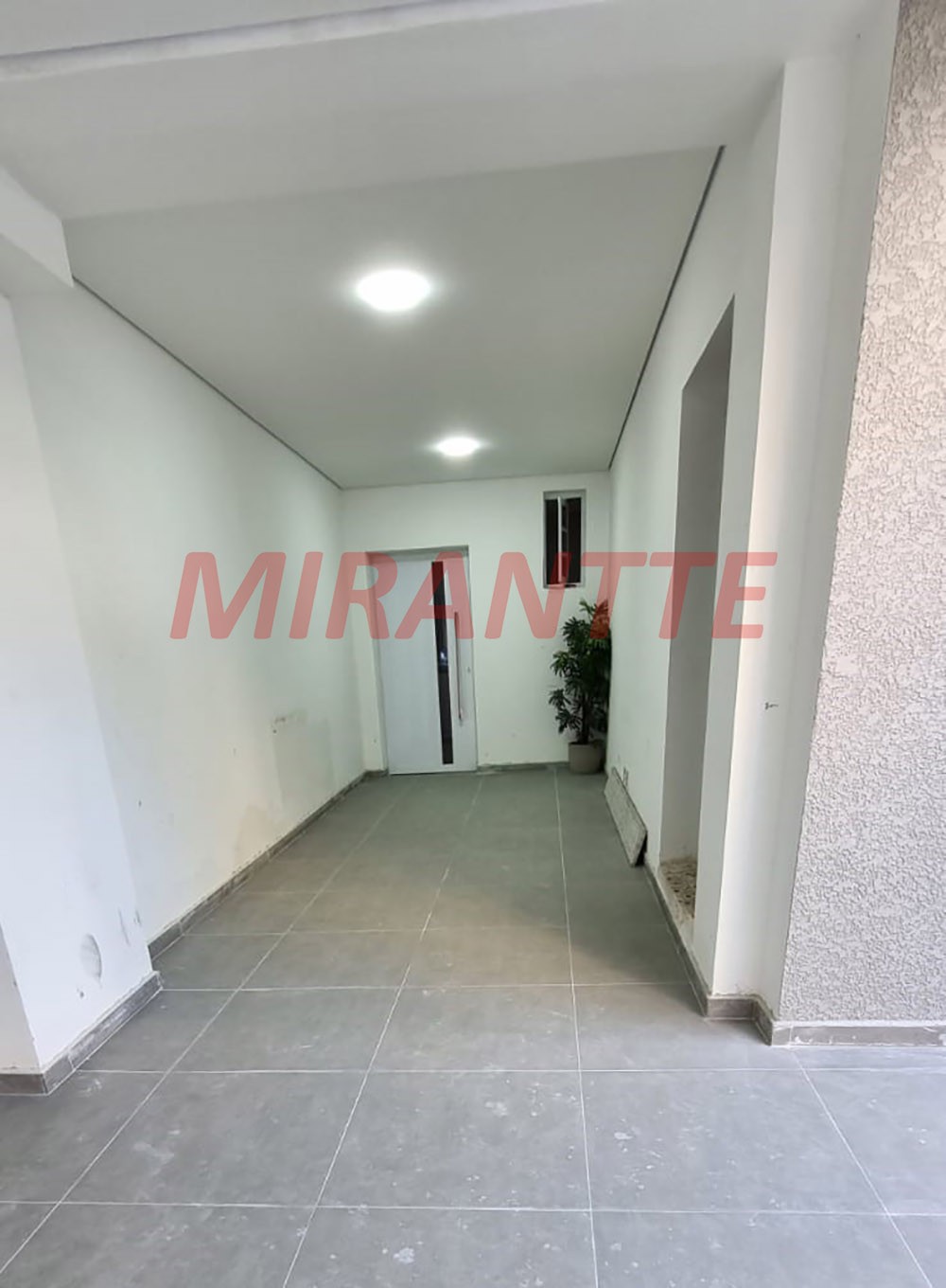 Sobrado de 230m² com 3 quartos em Santana