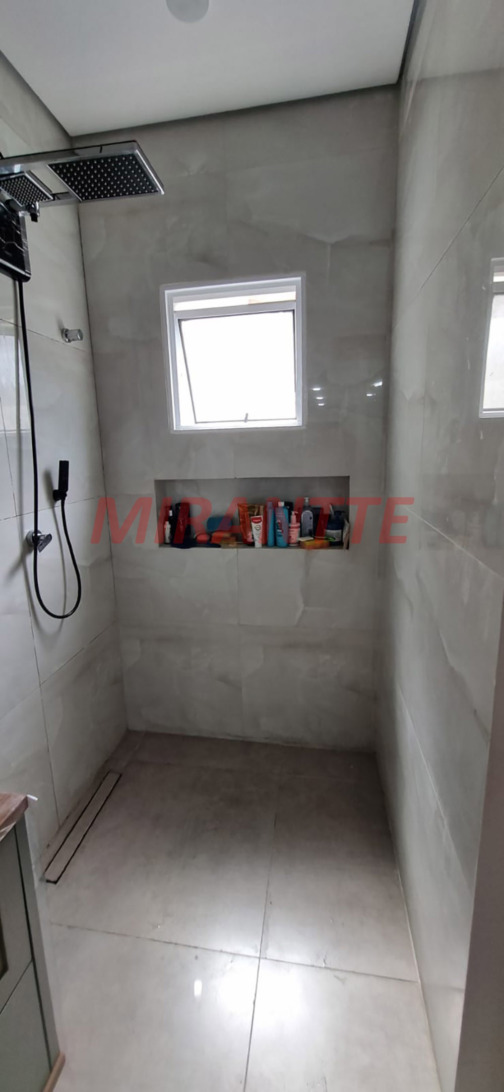 Sobrado de 230m² com 3 quartos em Santana