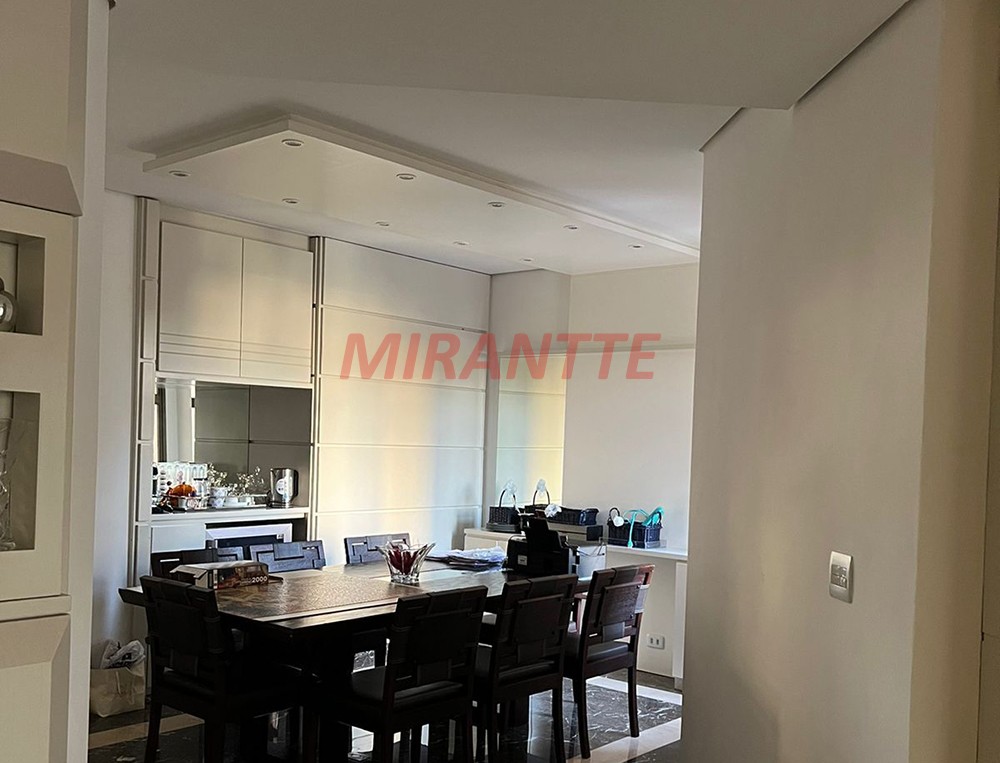 Apartamento de 210m² com 3 quartos em Santana