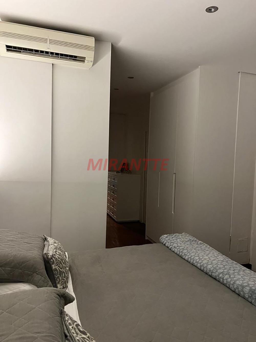 Apartamento de 210m² com 3 quartos em Santana