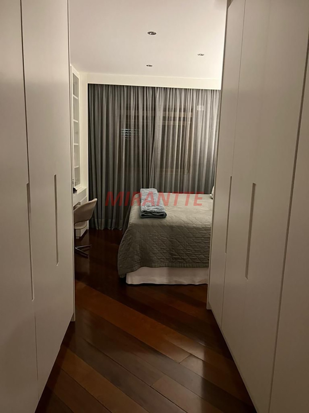 Apartamento de 210m² com 3 quartos em Santana