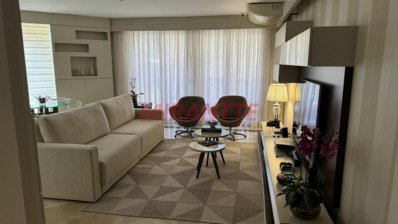 Apartamento de 210m² com 3 quartos em Santana