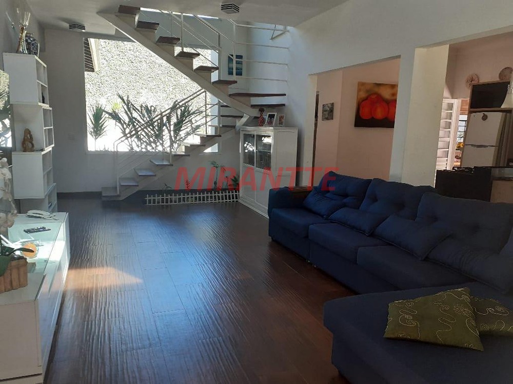 Sobrado de 304m² com 2 quartos em Roseira