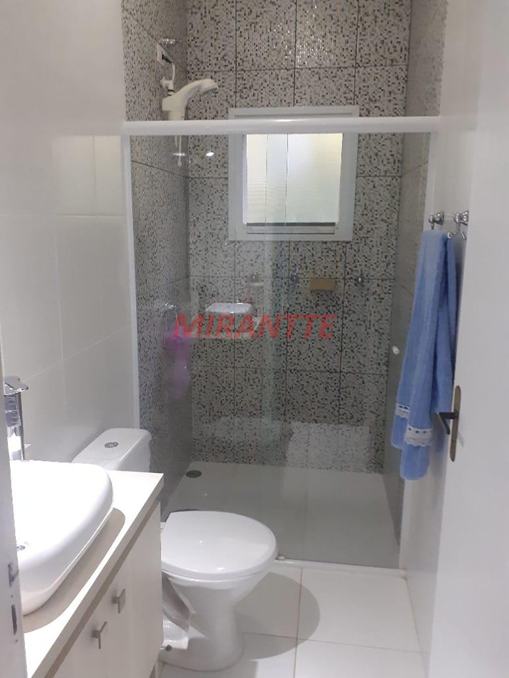 Sobrado de 304m² com 2 quartos em Roseira