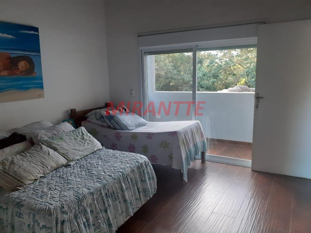 Sobrado de 304m² com 2 quartos em Roseira