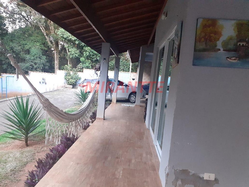 Sobrado de 304m² com 2 quartos em Roseira