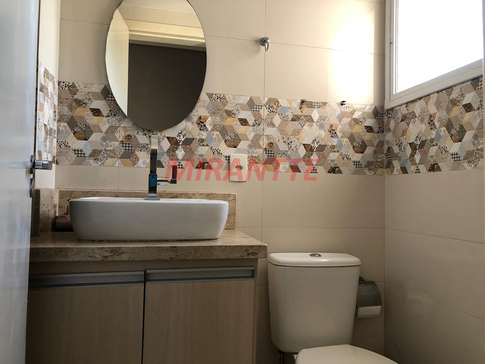 Apartamento de 45m² com 2 quartos em Jaçana
