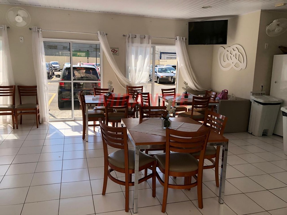 Apartamento de 45m² com 2 quartos em Jaçana