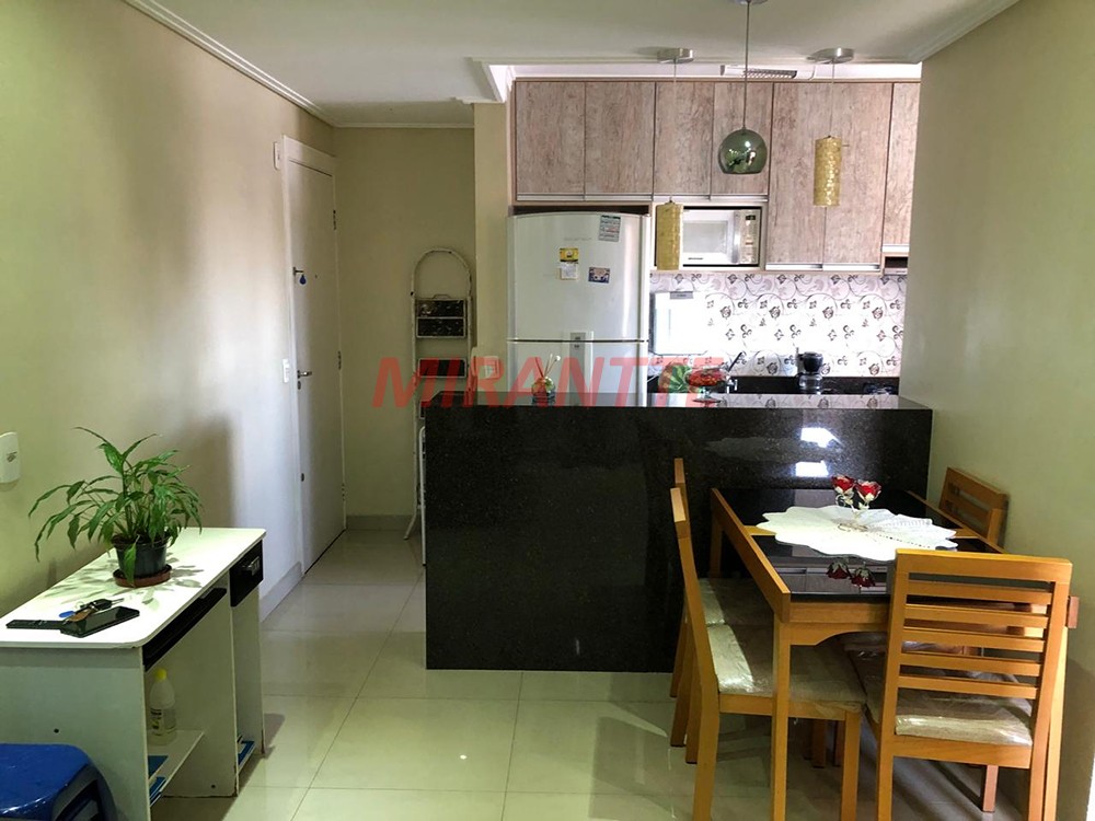 Apartamento de 45m² com 2 quartos em Jaçana