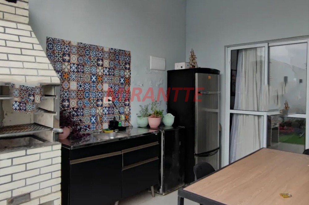 Sobrado de 160m² com 3 quartos em Laranjeiras