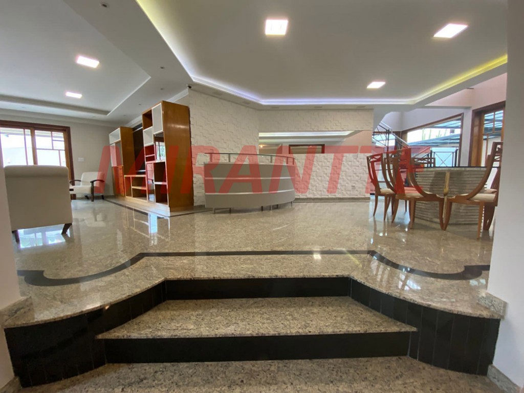 Cond. fechado de 827m² com 3 quartos em Portal do Paraíso I