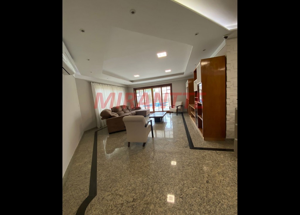 Cond. fechado de 827m² com 3 quartos em Portal do Paraíso I