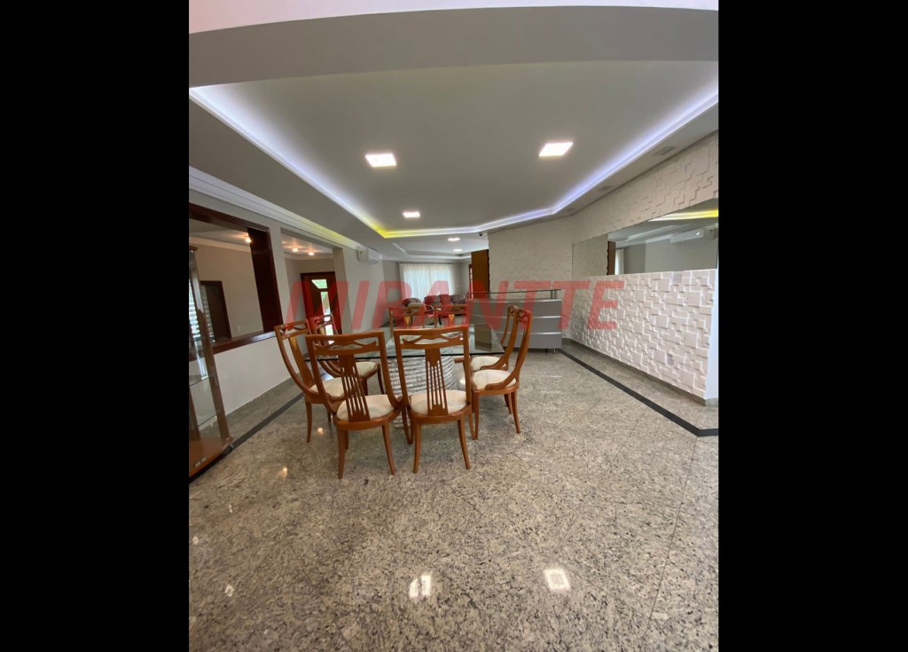 Cond. fechado de 827m² com 3 quartos em Portal do Paraíso I
