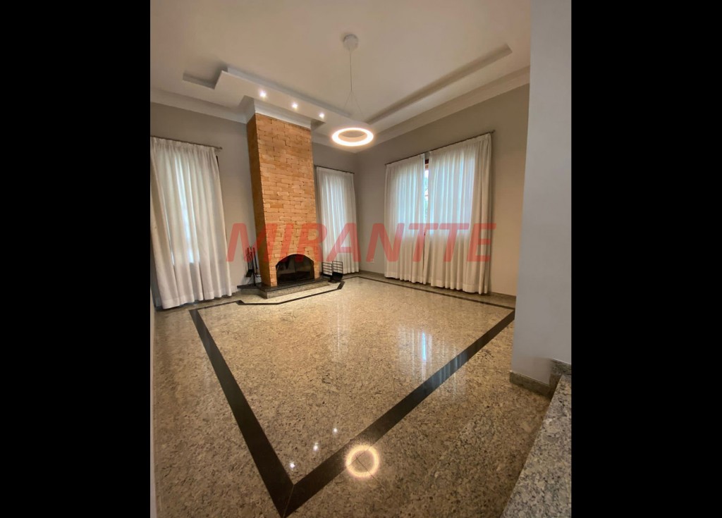 Cond. fechado de 827m² com 3 quartos em Portal do Paraíso I