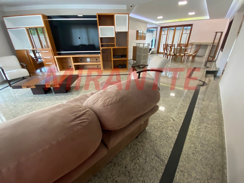 Cond. fechado de 827m² com 3 quartos em Portal do Paraíso I