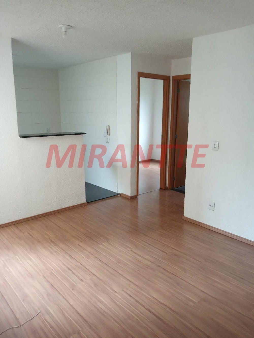 Apartamento de 43m² com 2 quartos em Água Chata