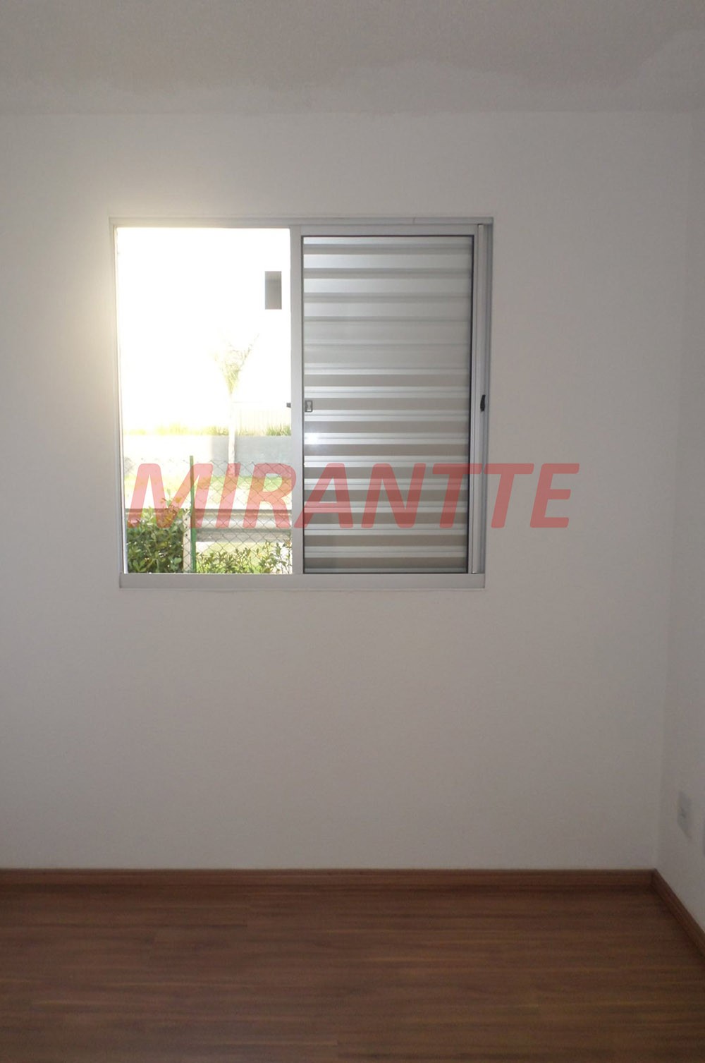 Apartamento de 43m² com 2 quartos em Água Chata