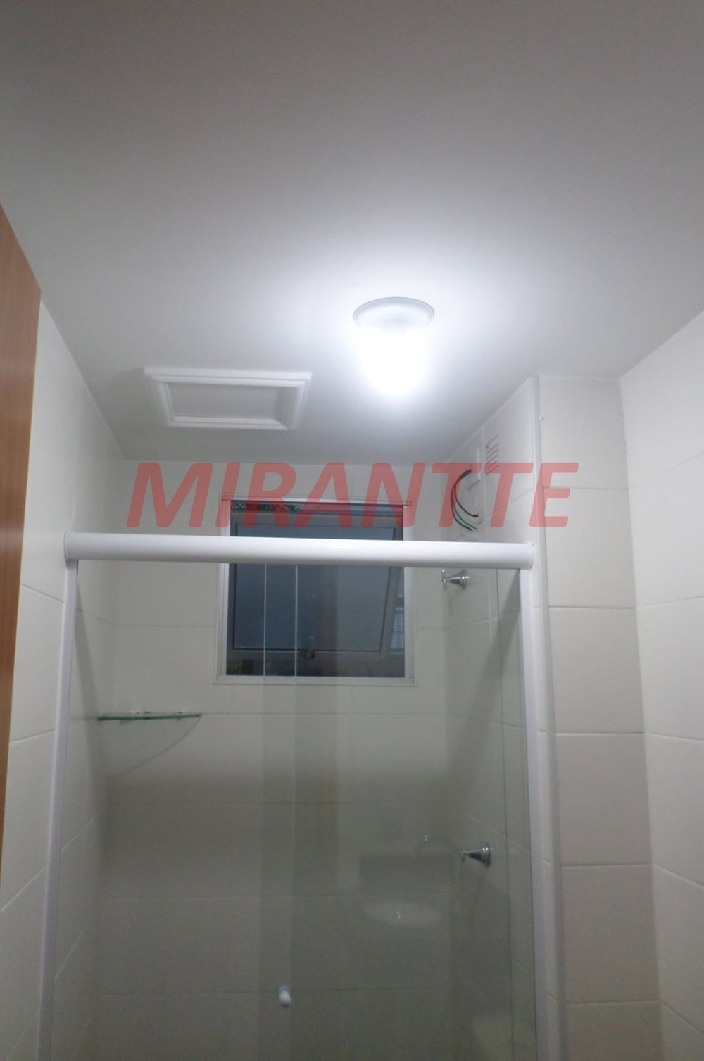 Apartamento de 43m² com 2 quartos em Água Chata