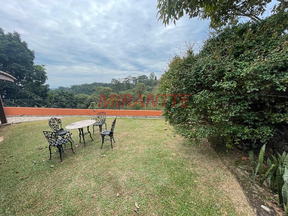 Cond. fechado de 654m² com 3 quartos em Serra da Cantareira