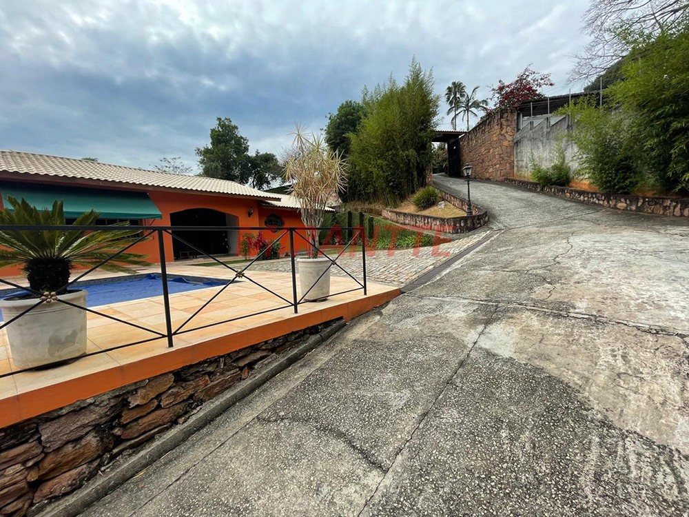 Cond. fechado de 654m² com 3 quartos em Serra da Cantareira