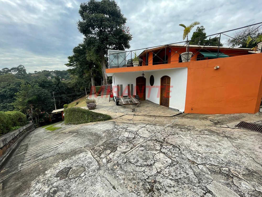 Cond. fechado de 654m² com 3 quartos em Serra da Cantareira