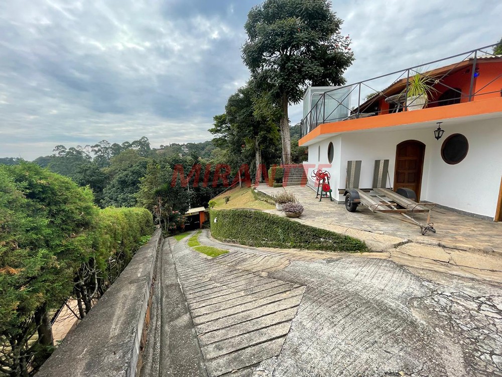 Cond. fechado de 654m² com 3 quartos em Serra da Cantareira