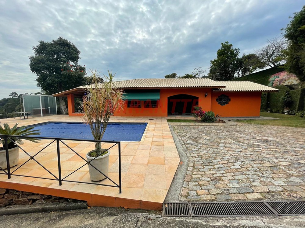 Cond. fechado de 654m² com 3 quartos em Serra da Cantareira