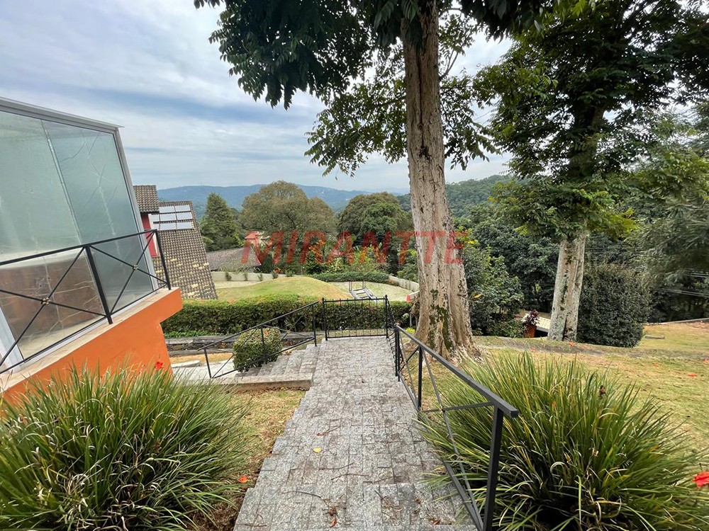 Cond. fechado de 654m² com 3 quartos em Serra da Cantareira