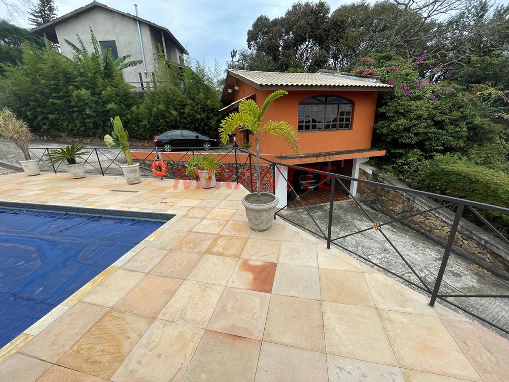 Cond. fechado de 654m² com 3 quartos em Serra da Cantareira