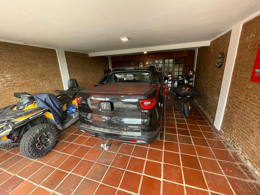 Cond. fechado de 654m² com 3 quartos em Serra da Cantareira