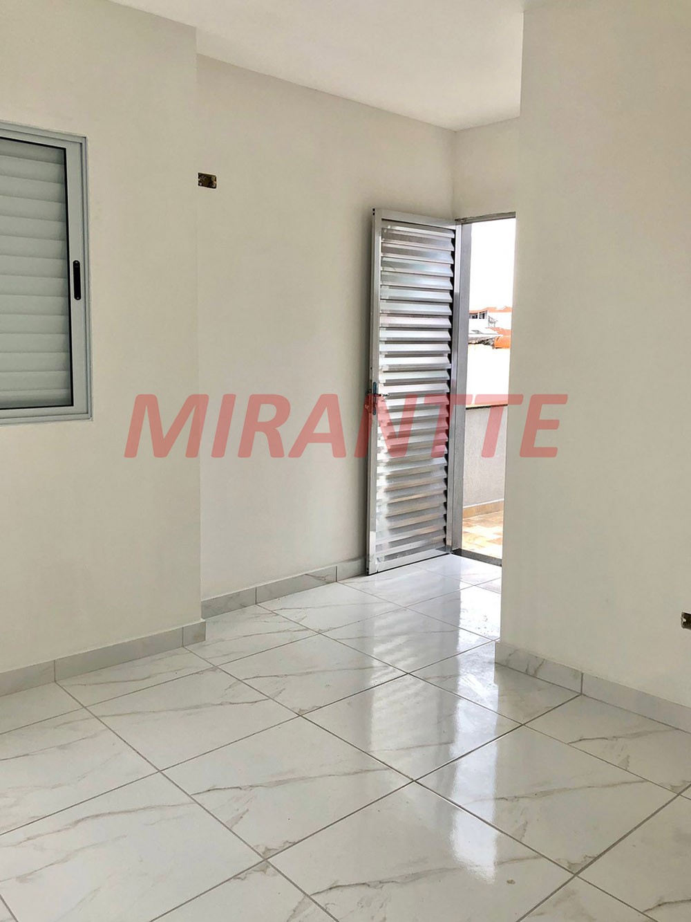 Sobrado de 120m² com 4 quartos em Parada Inglesa