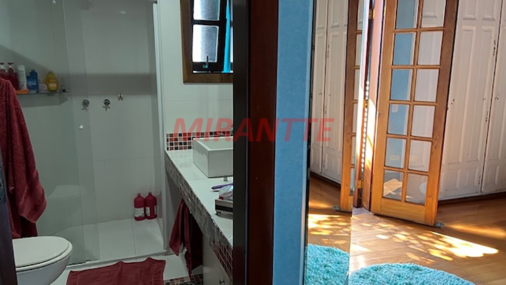 Sobrado de 570m² com 4 quartos em Jardim Virginia Bianca