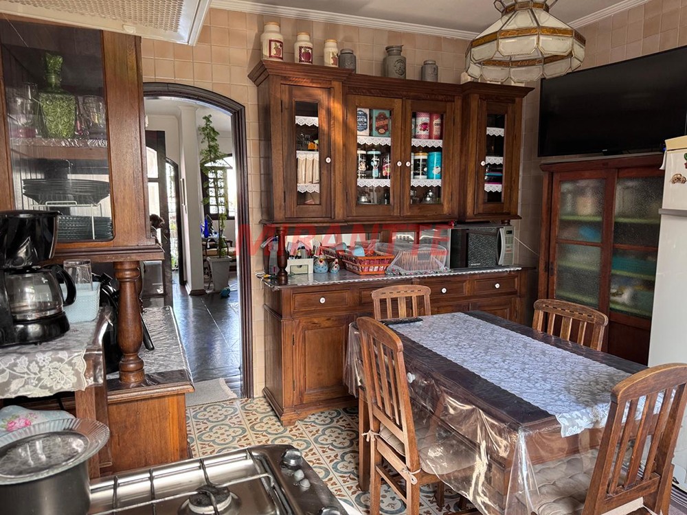 Sobrado de 293m² com 6 quartos em Casa Verde