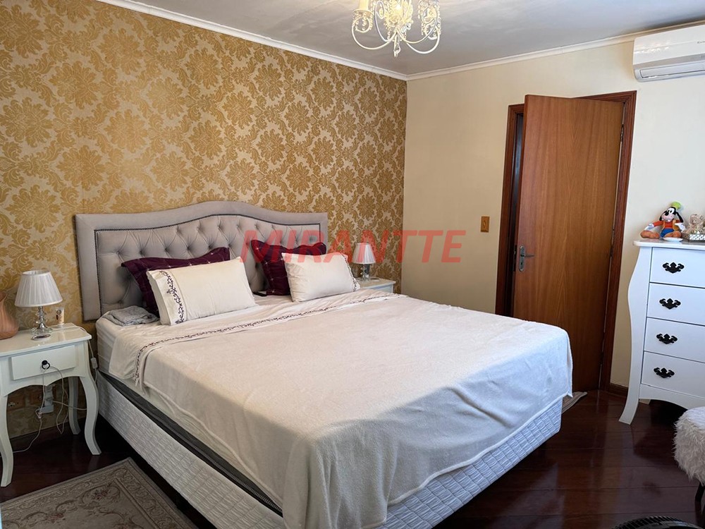 Sobrado de 293m² com 6 quartos em Casa Verde