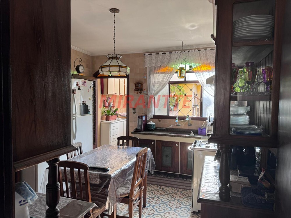 Sobrado de 293m² com 6 quartos em Casa Verde