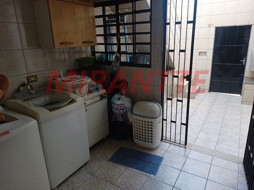 Sobrado de 230m² com 4 quartos em Vila Medeiros