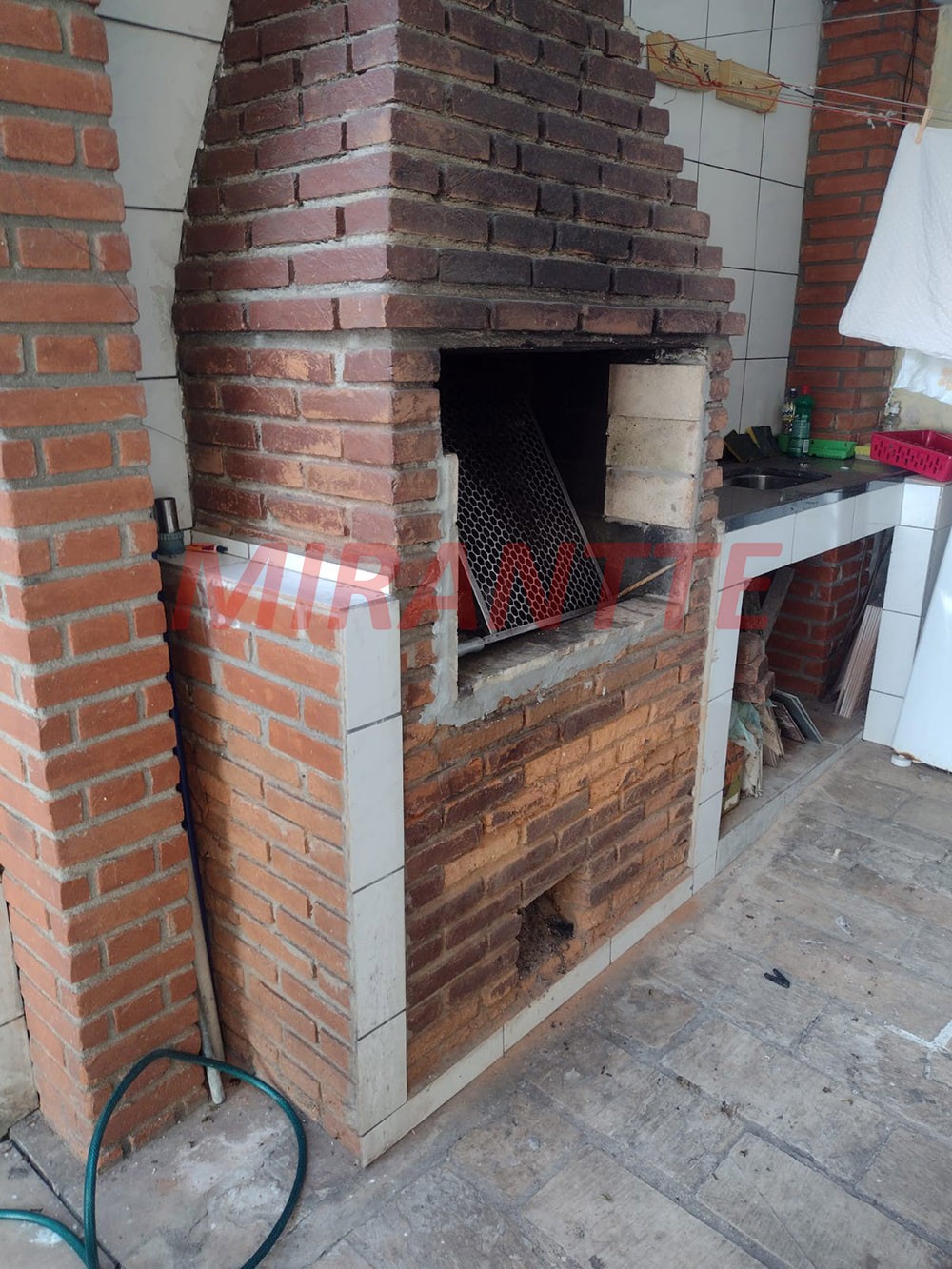 Casa terrea de 240m² com 4 quartos em Vila Mazzei