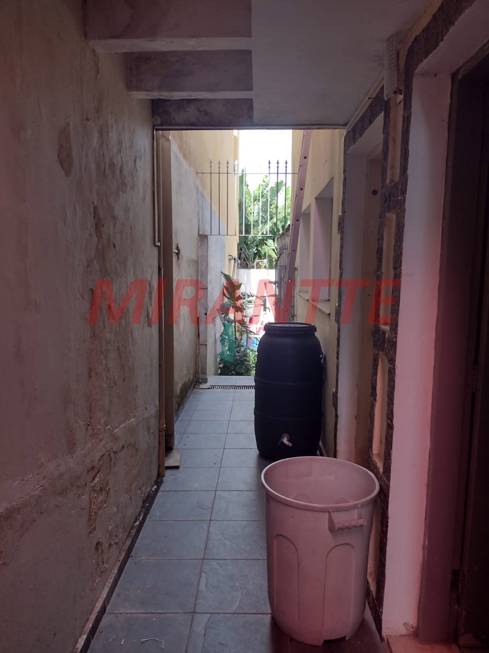 Casa terrea de 240m² com 4 quartos em Vila Mazzei