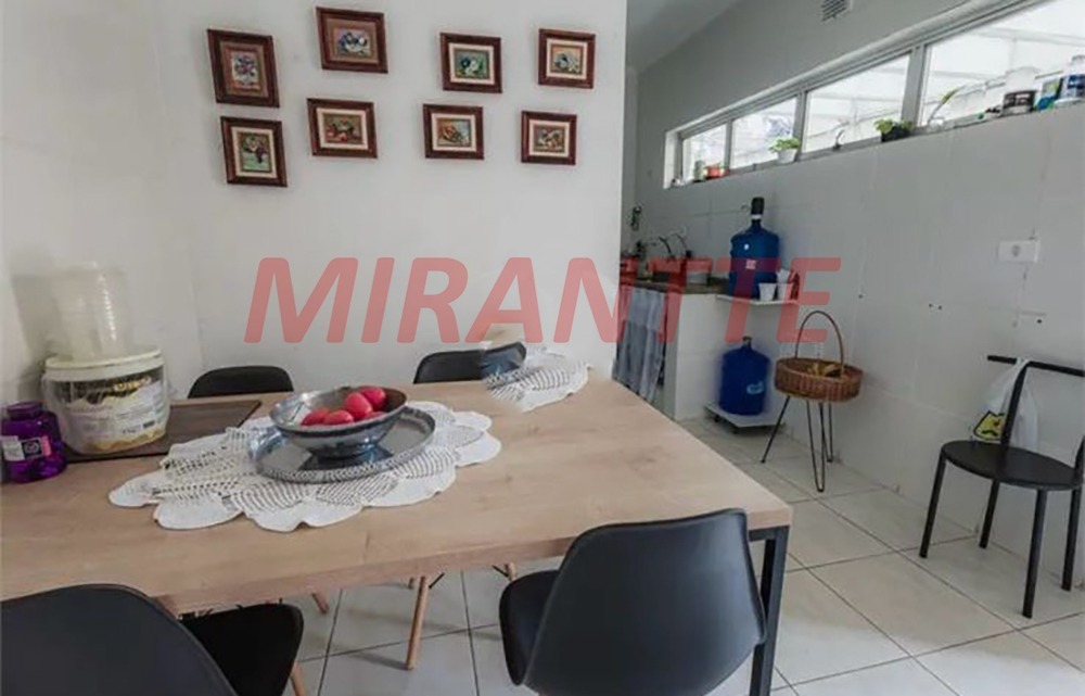 Sobrado de 422m² com 4 quartos em Vila Rosália