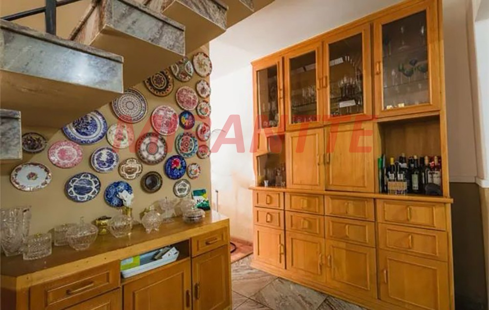 Sobrado de 422m² com 4 quartos em Vila Rosália