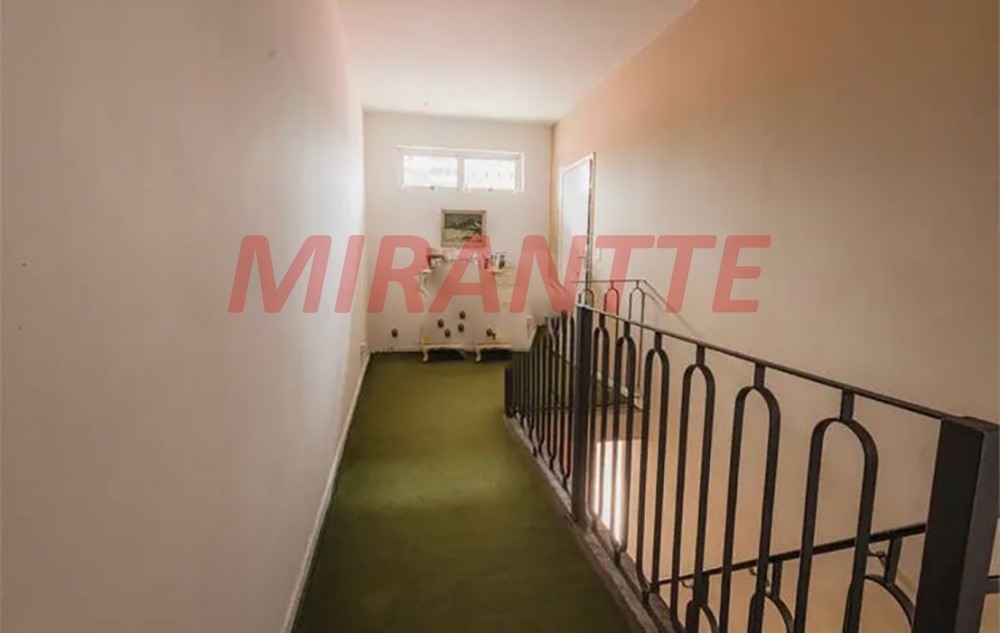 Sobrado de 422m² com 4 quartos em Vila Rosália