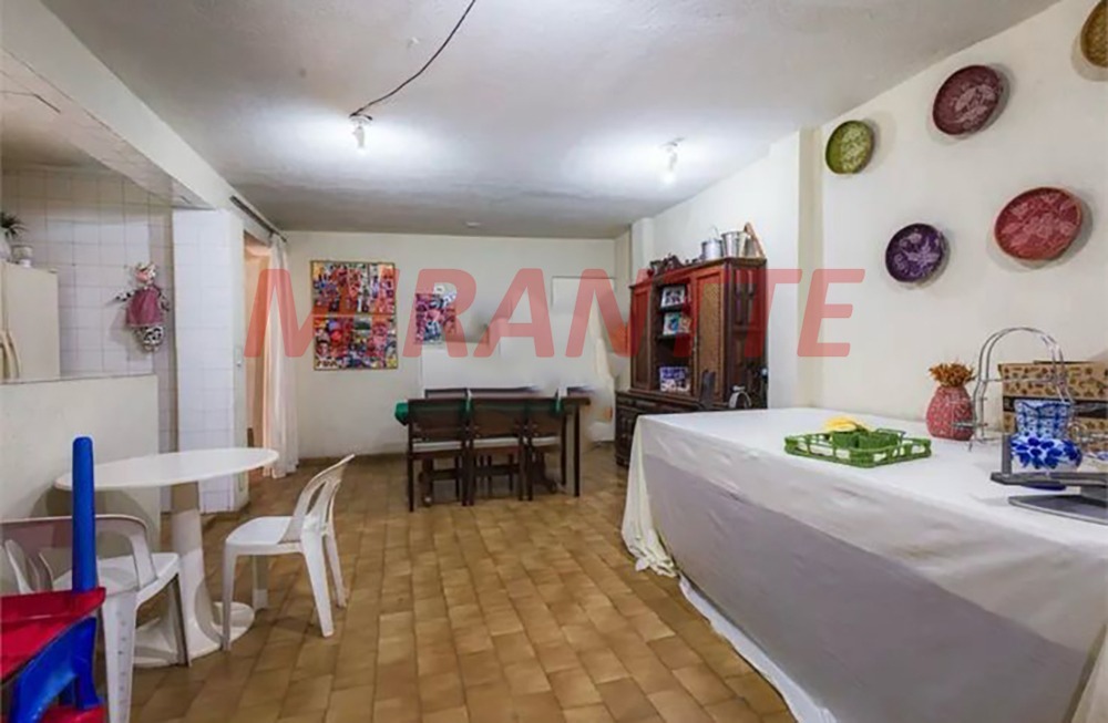Sobrado de 422m² com 4 quartos em Vila Rosália