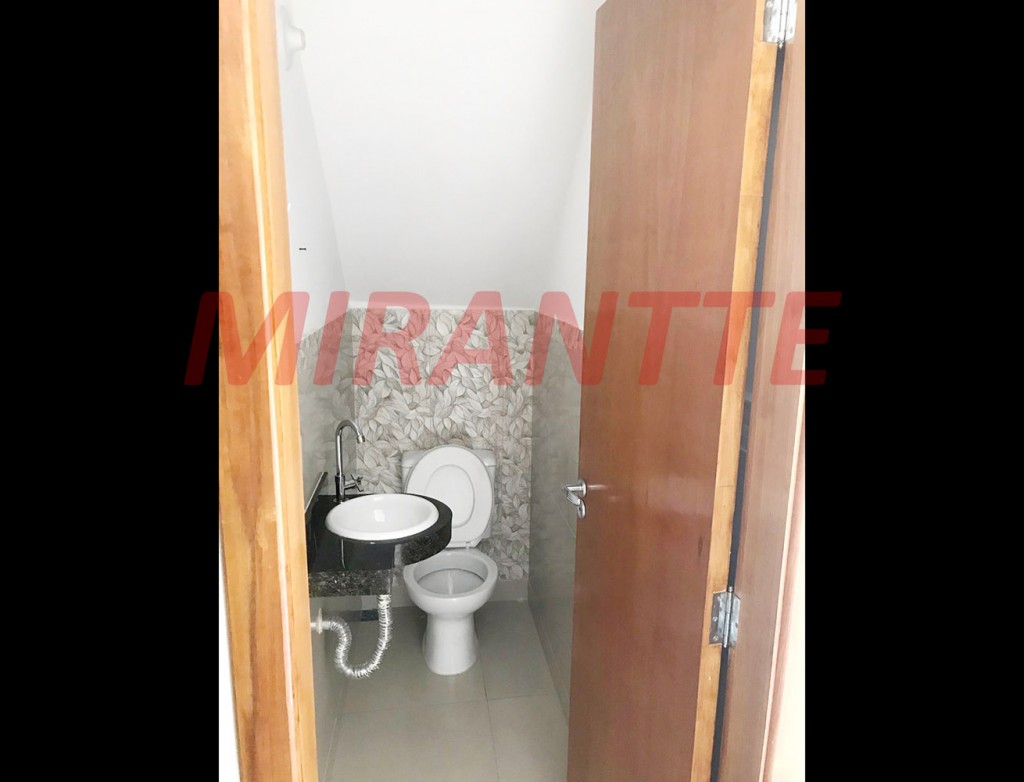Cond. fechado de 60m² com 2 quartos em Vila Vitório Mazzei